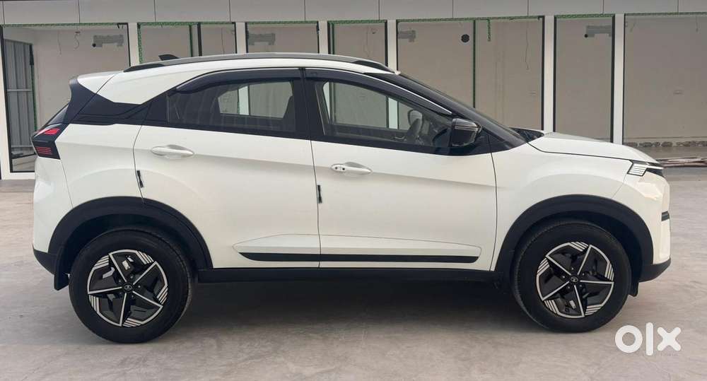 Tata Nexon Creative Plus 1.2 Revotron Petrol 6 Amt Dt, 2024, Petrol