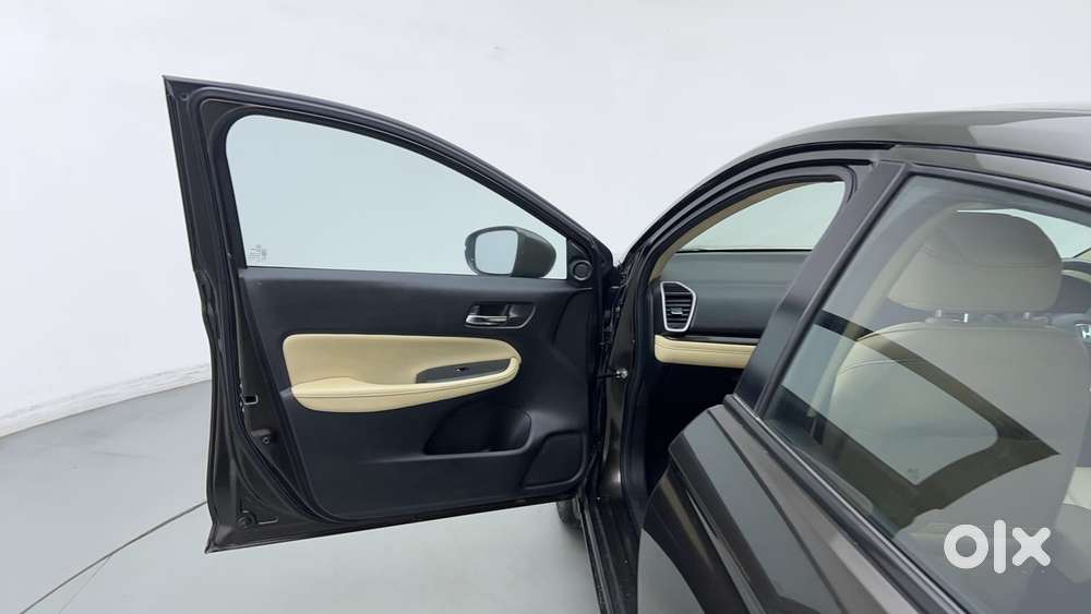 Honda City 1.5 Zx I-vtec Mt, 2023, Petrol