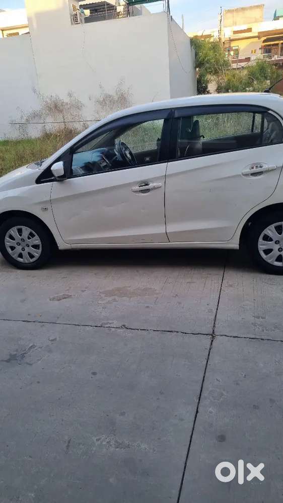 Honda Amaze 2014