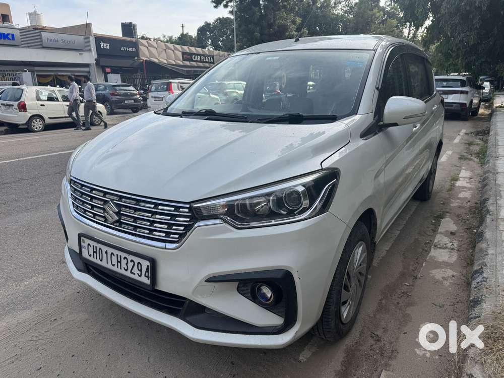 Maruti Suzuki Ertiga 1.4 Vxi Cng Anniversary Edition, 2022, Cng & Hy..