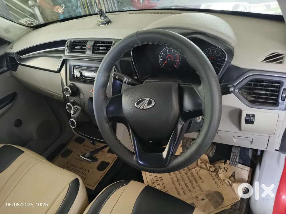Mahindra Kuv 100 - 6seater