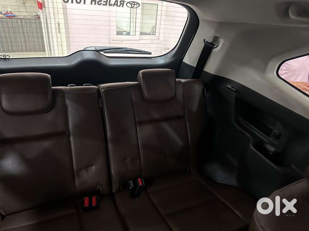 Toyota Innova Hycross 2.0 Zx (o) Hybrid 7 Str, 2024, Petrol