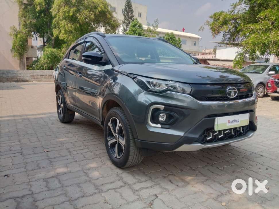 Tata Nexon 1.2 Revotron Xza Plus Premium, 2023, Petrol