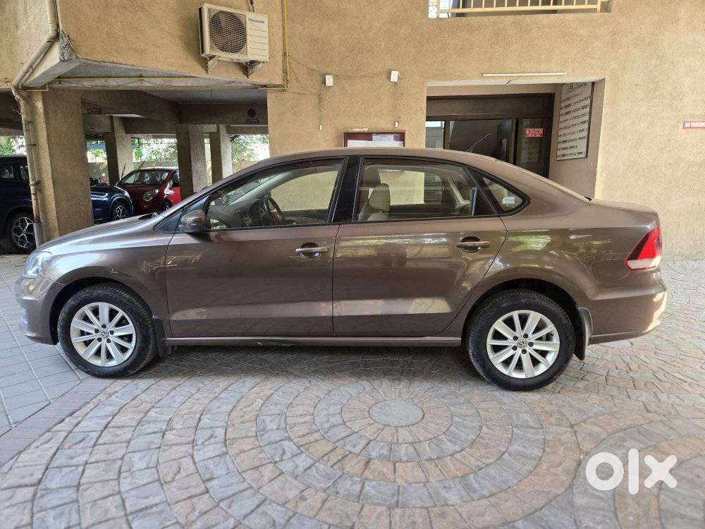 Volkswagen Vento 1.2 Tsi Highline Plus At, 2016, Petrol