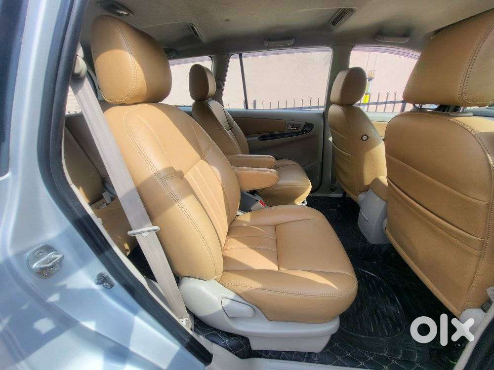 Toyota Innova 2.5 Z Diesel 7 Seater, 2014, Diesel