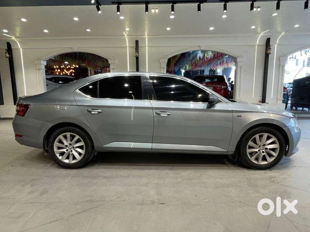 Skoda Superb L&k 2.0 Tdi At, 2016, Diesel