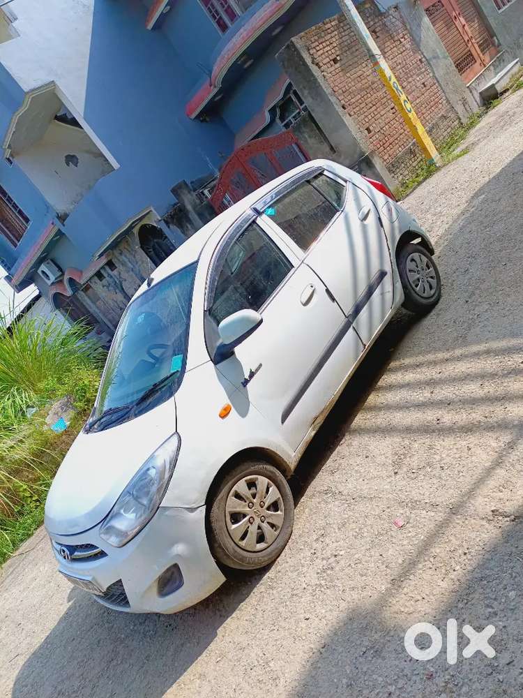 Hyundai I10 Sportz 2012 Km