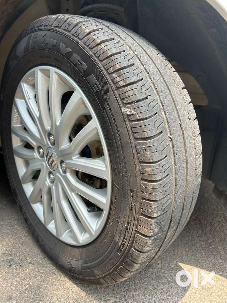 Maruti Suzuki Swift Dzire 1.3 Zxi, 2024, Petrol