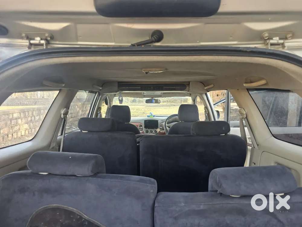 Toyota Innova 2005 Diesel Well Maintained.