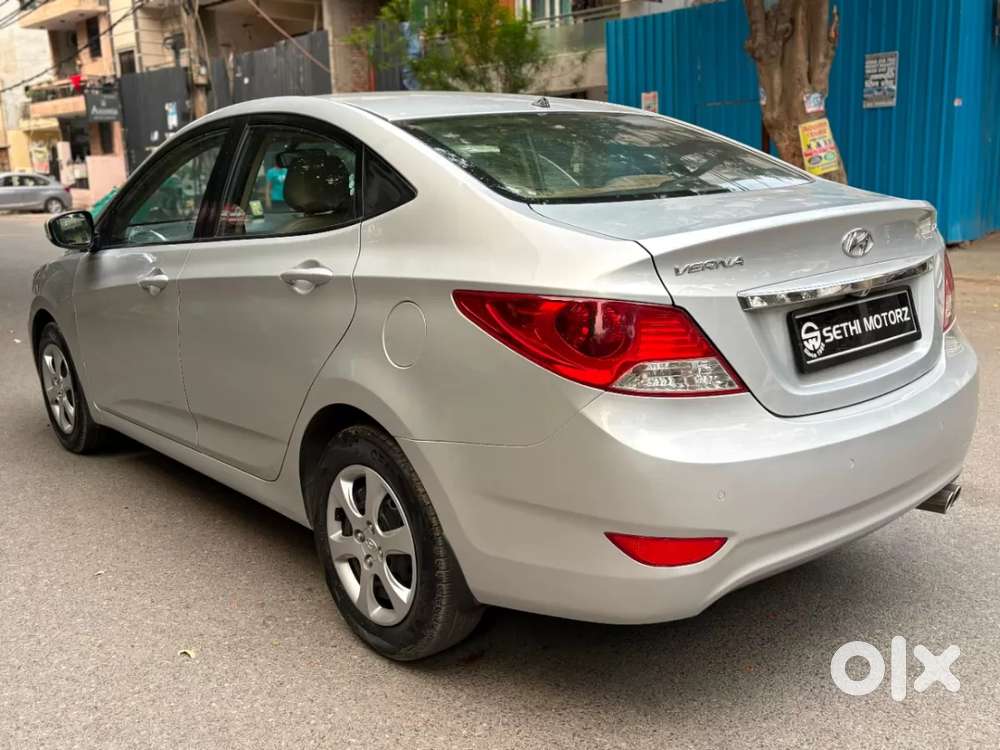 Hyundai Verna 1.6 Ex Vtvt, 2012, Petrol