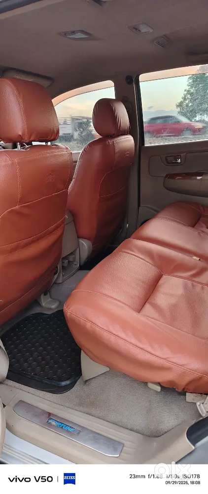 Toyota Fortuner Legender 2009 Diesel 215 Km Driven