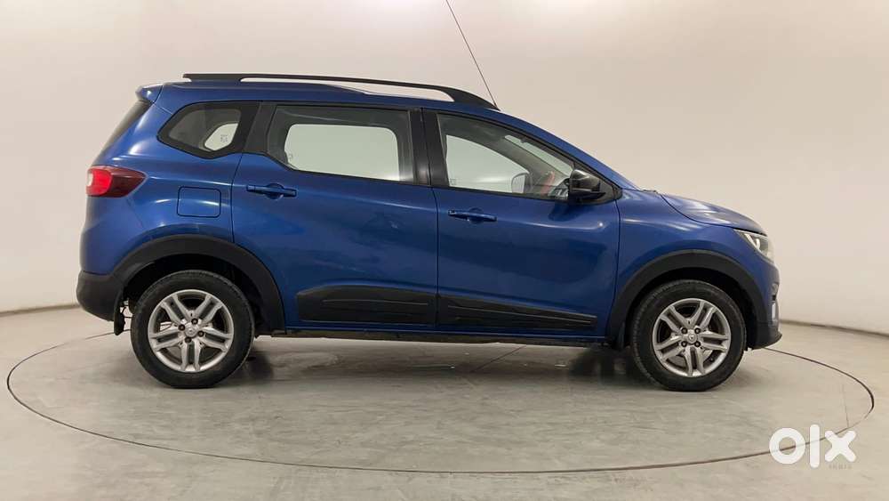 Renault Triber Rxz, 2022, Petrol