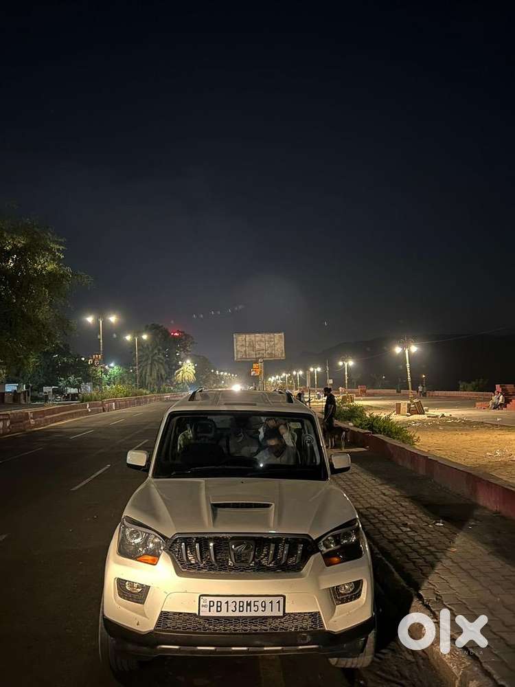 Mahindra Scorpio 2016 Diesel Well Maintained