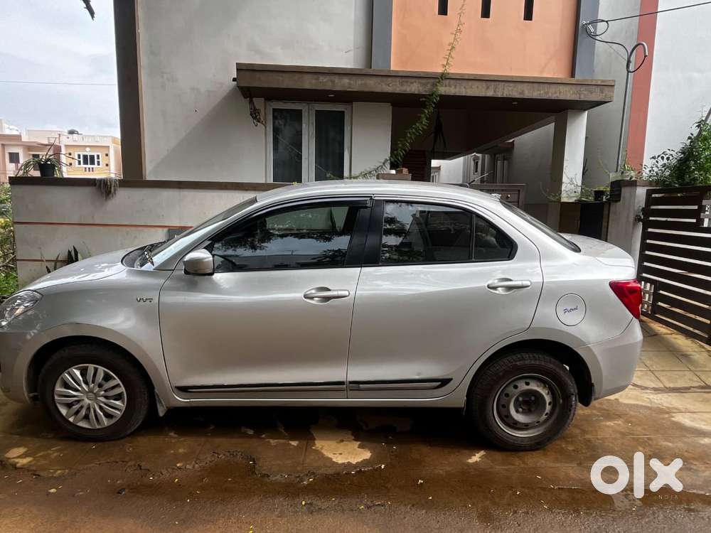 Maruti Suzuki Swift Dzire Vxi Optional, 2018, Petrol