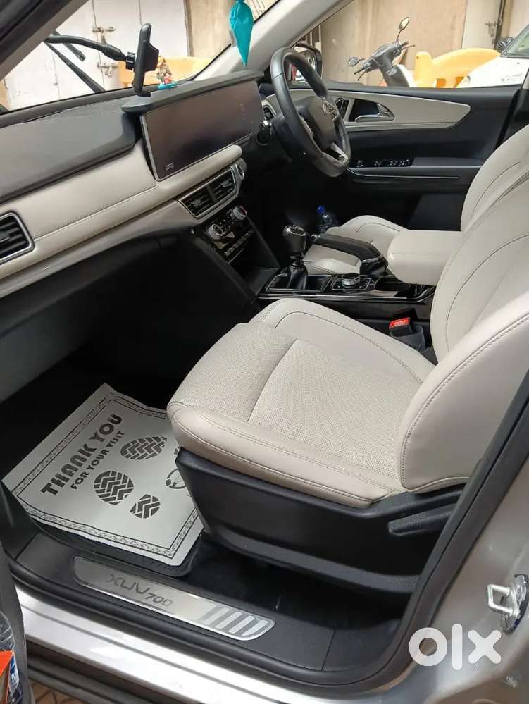 Mahindra Xuv700 2023 Petrol 30000 Km Driven