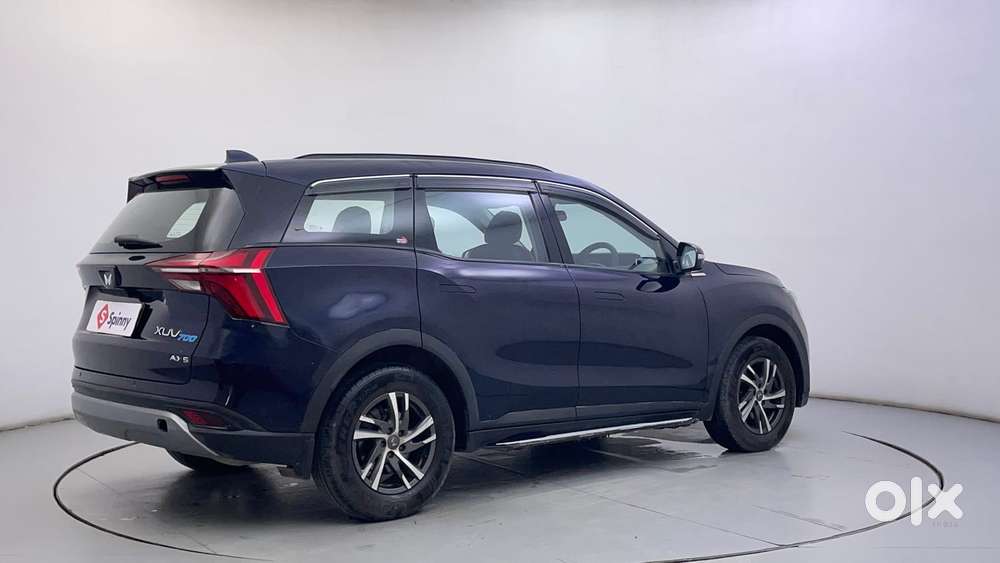 Mahindra Xuv700 2.0 Ax 5 Petrol At Str, 2022, Petrol