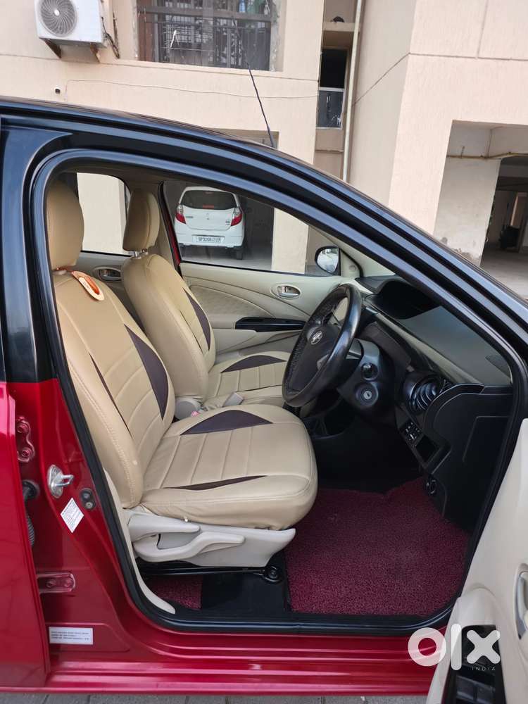Toyota Etios Liva V Limited, 2019, Petrol