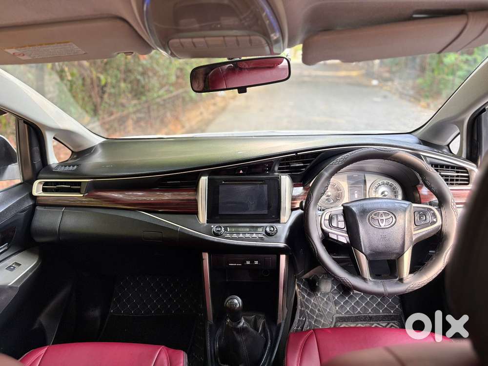 Toyota Innova Crysta 2.4 Vx Mt 8s, 2017, Diesel
