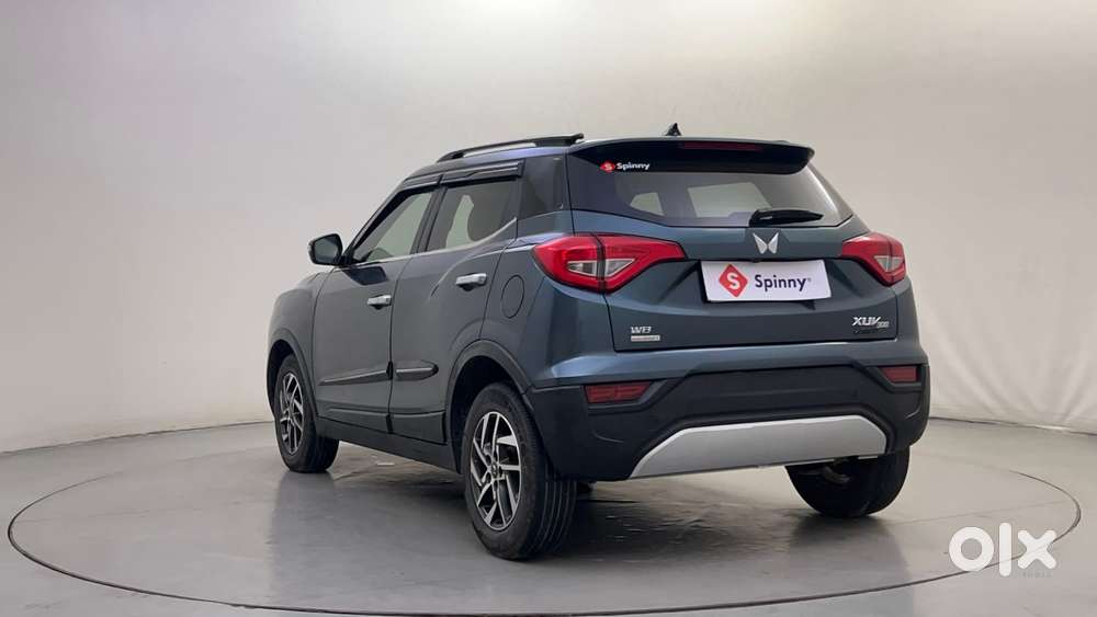 Mahindra Xuv300 1.2 W8 (o) Amt Petrol, 2022, Petrol