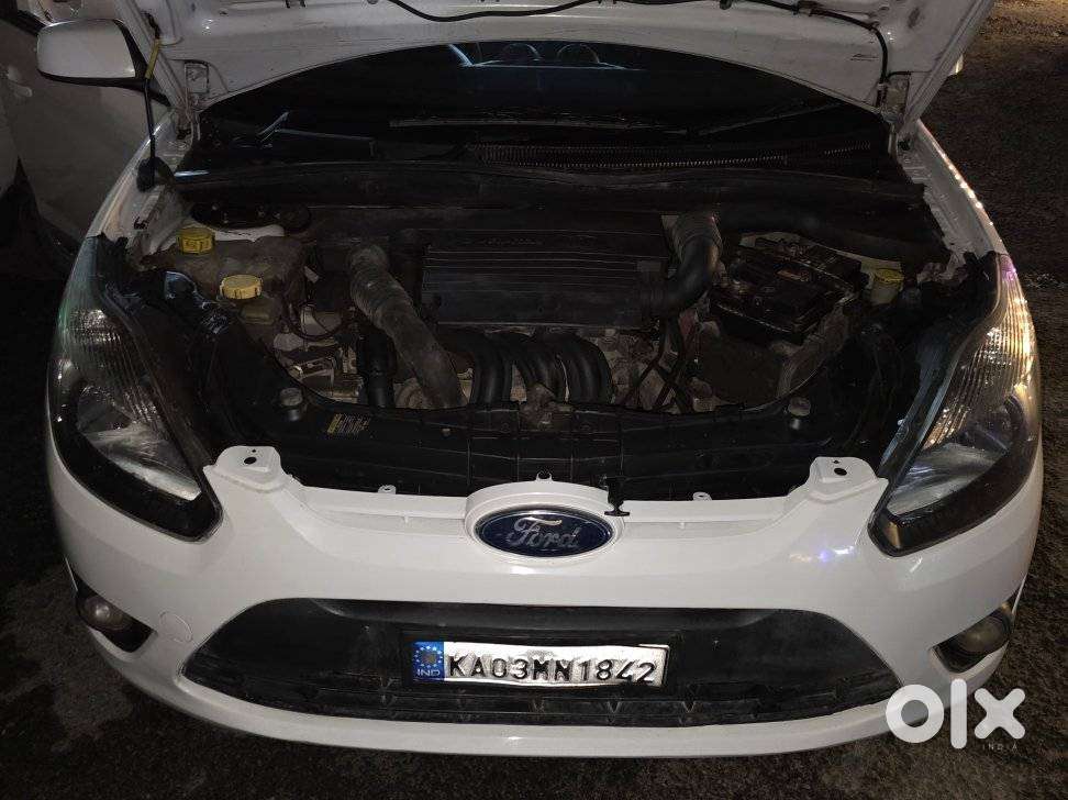 Ford Figo, 2010, Petrol