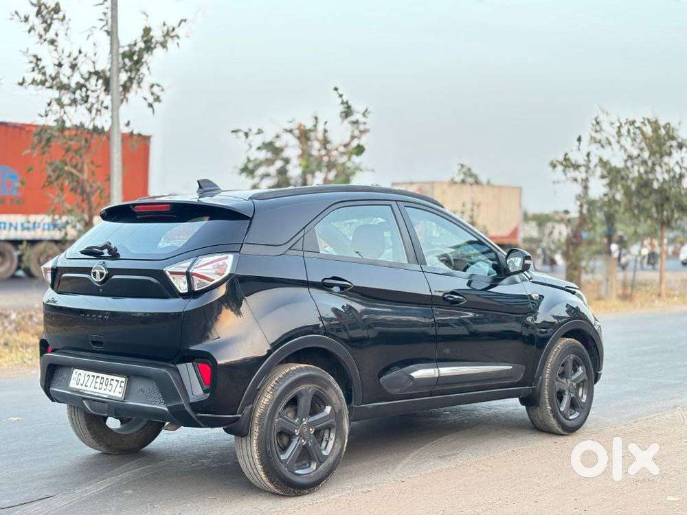 Tata Nexon 1.5 Revotorq Xz Plus (o) Dark Edition, 2023, Diesel