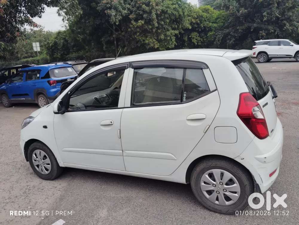 Hyundai I10 Sportz At, 2012, Petrol