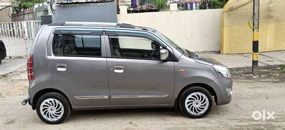 Maruti Suzuki Wagon R Vxi 1.0, 2018, Petrol