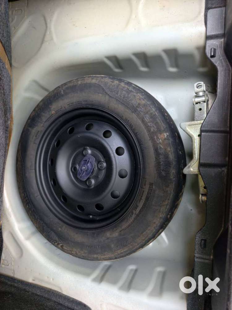 Maruti Suzuki Swift Dzire Vxi Optional, 2019, Petrol