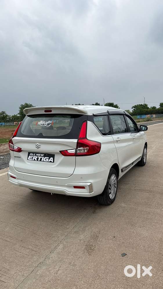 Maruti Suzuki Ertiga 2025 Cng & Hybrids 24000 Km Driven