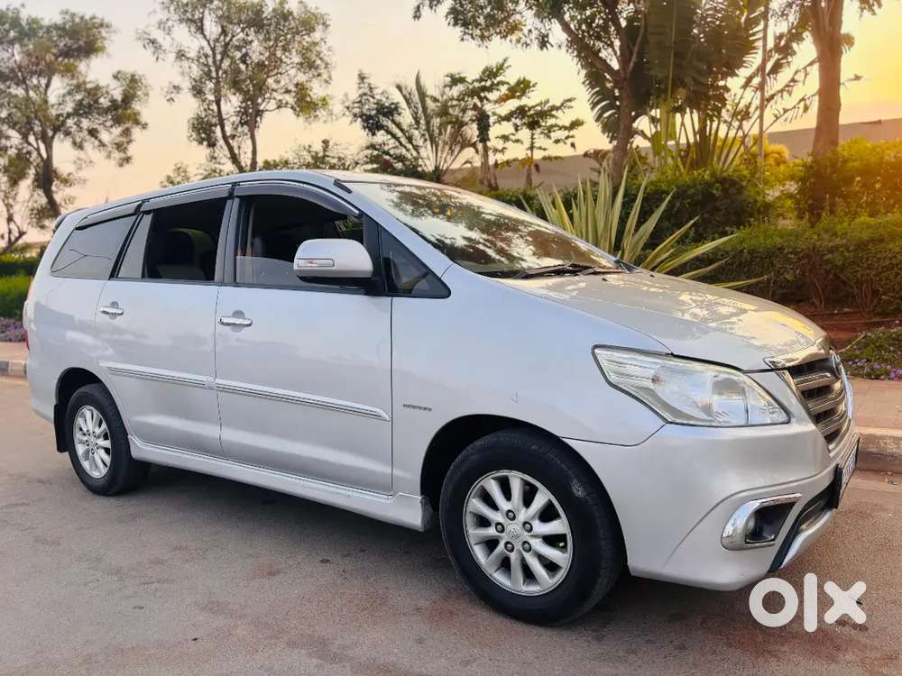 Toyota Innova 2012 Diesel 125000 Km Driven