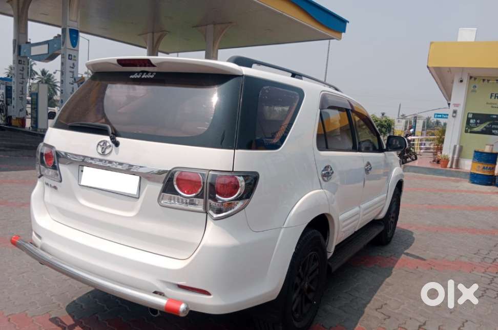 Toyota Fortuner 3.0 4x2 Mt, 2015, Diesel