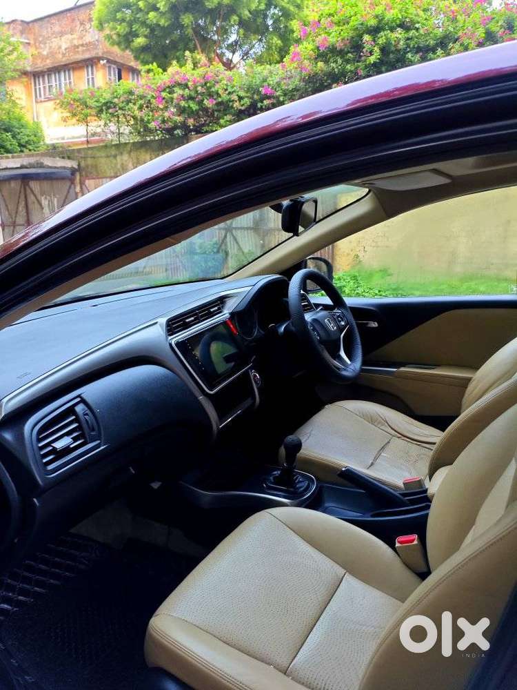 Honda City V Mt Sunroof, 2015, Diesel