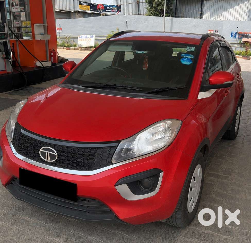 Tata Nexon Xt Petrol 2018 In Mint Condition Available For Sale !