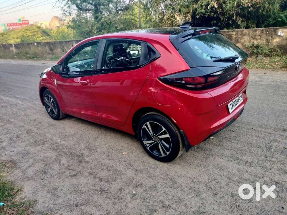 Tata Altroz Xz Plus (o) (s) Icng, 2023, Petrol