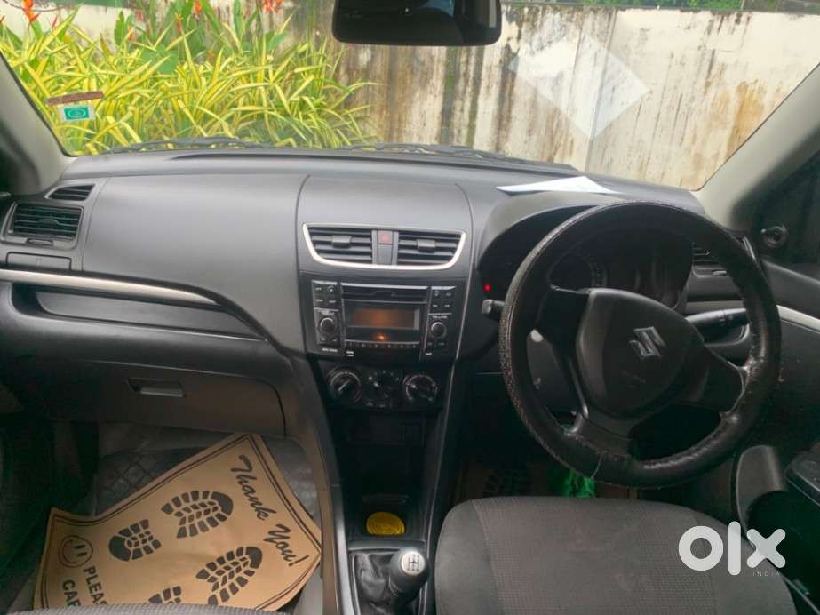 Maruti Suzuki Swift Lxi Optional-o, 2017, Petrol