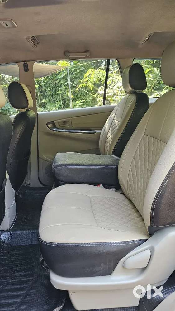 Innova 2012 Model Taxi Sevicle