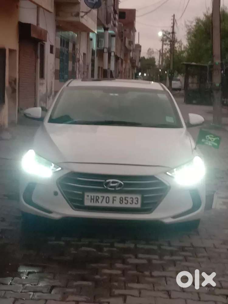New Elantra Hyundai Automatic With Sunroof Top
