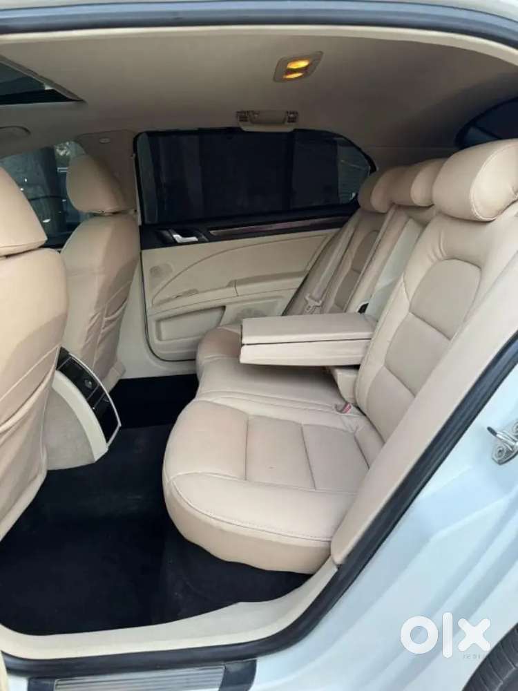 Skoda Superb Elegance 2013