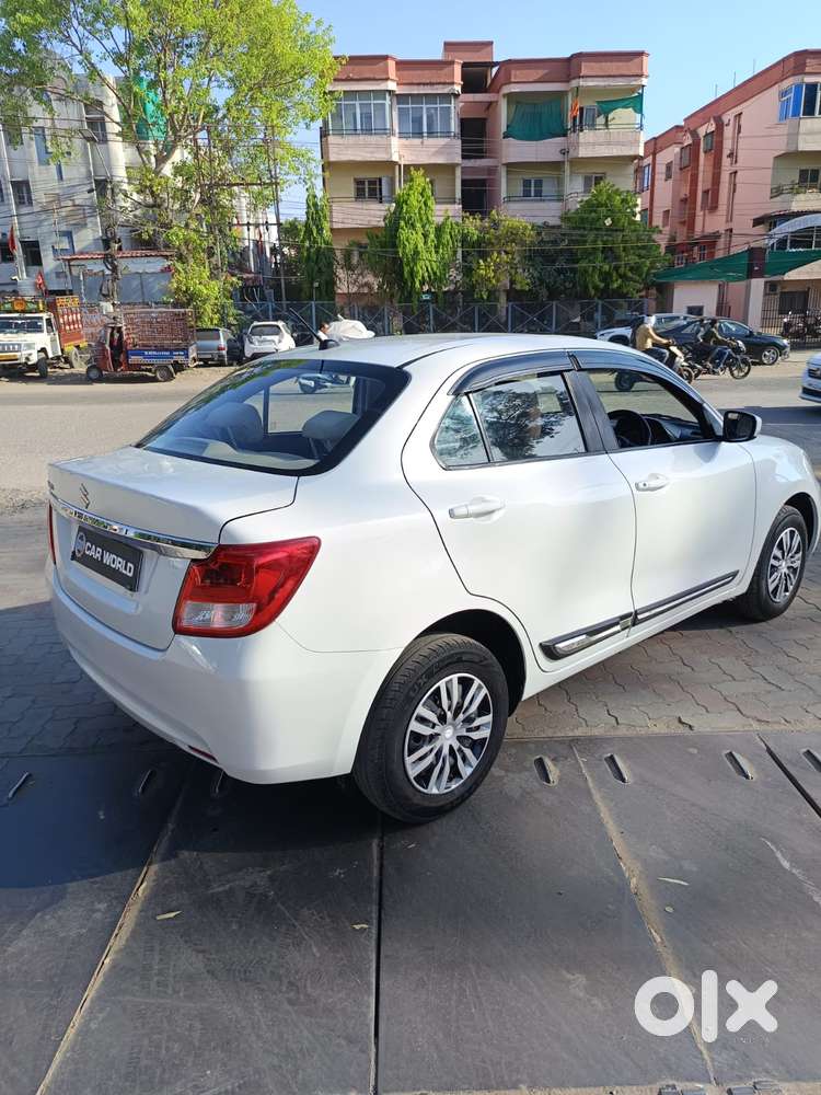 Maruti Suzuki Dzire 1.2 Vxi, 2023, Petrol