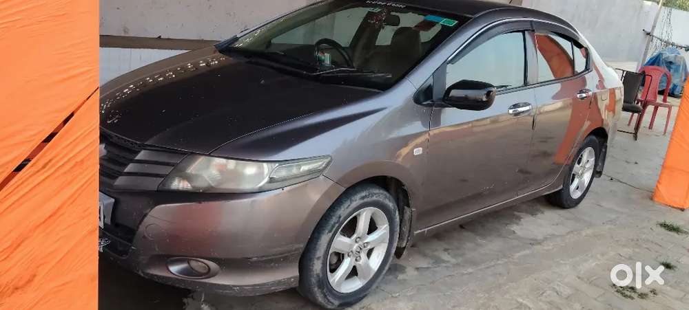 Car Honda City 2011