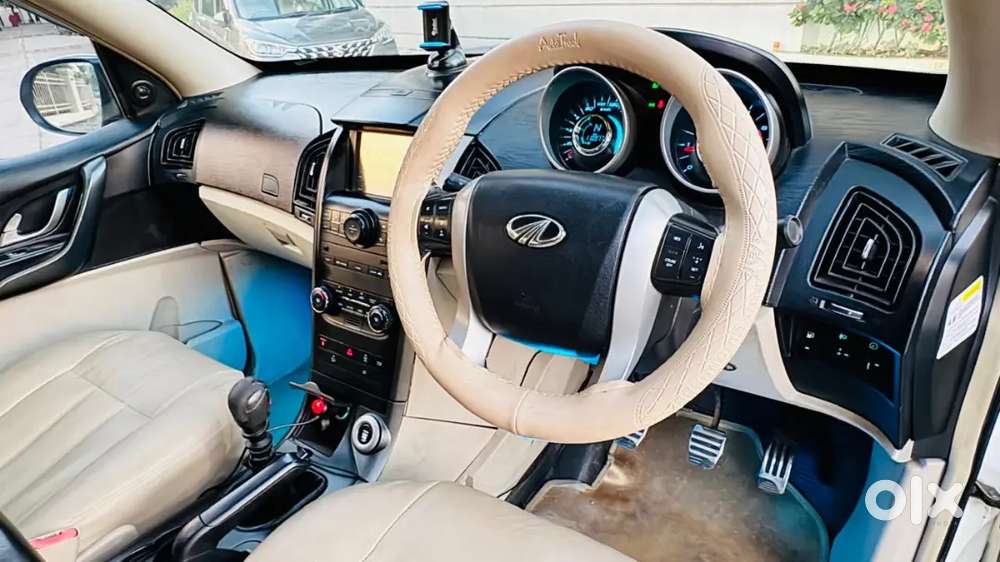 Mahindra Xuv500 2.2 W10 2015