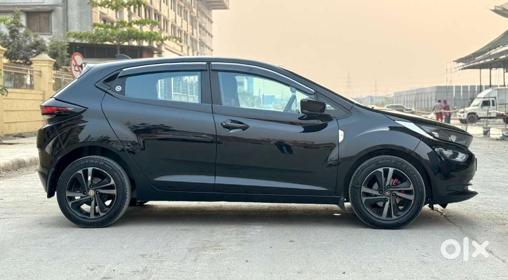 Tata Altroz Xz Plus (s), 2023, Petrol