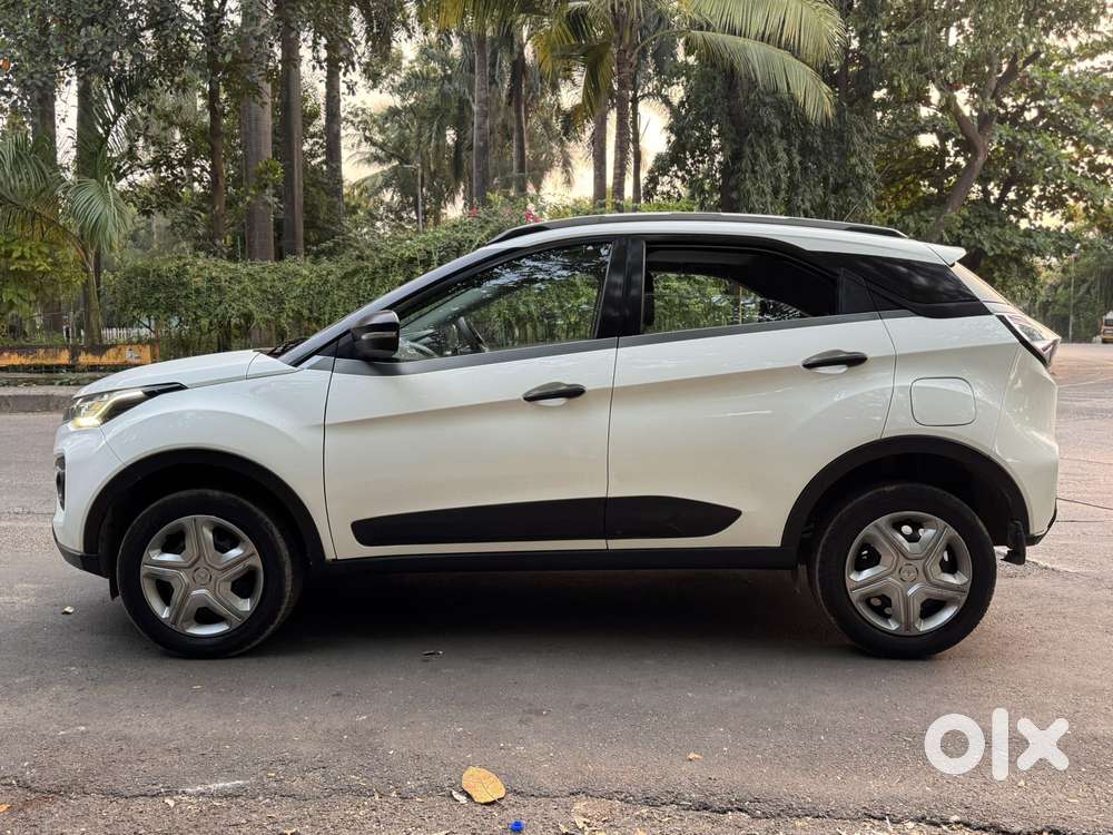 Tata Nexon 1.5 Revotorq Xm (s), 2022, Diesel