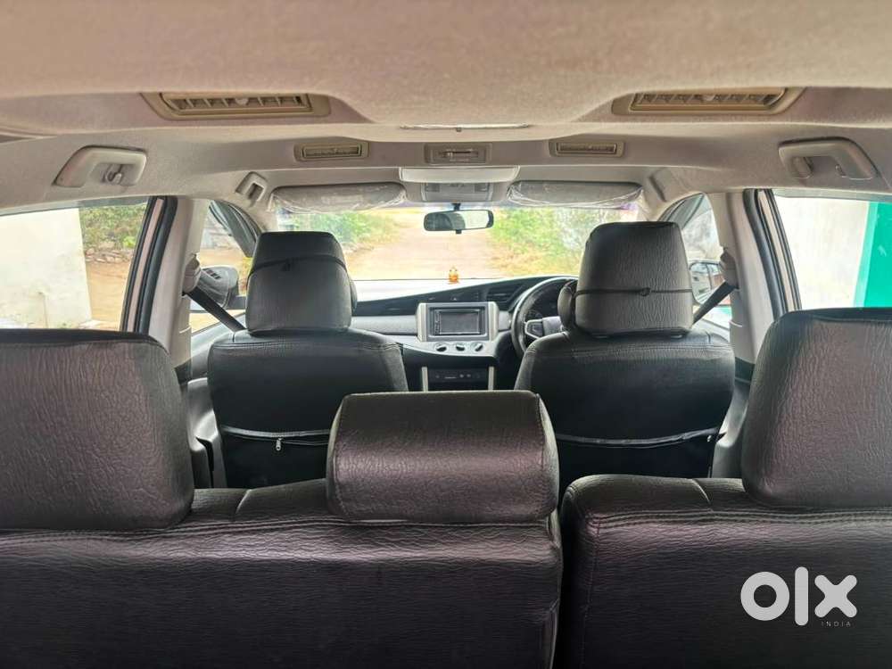 Toyota Innova Crysta 2017 Diesel Well Maintained