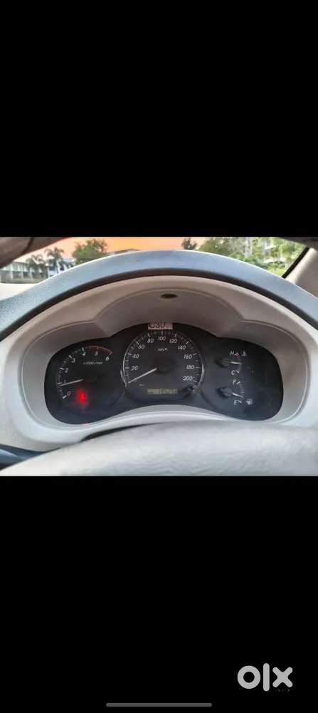 Toyota Innova 2012 Diesel 195000 Km Driven