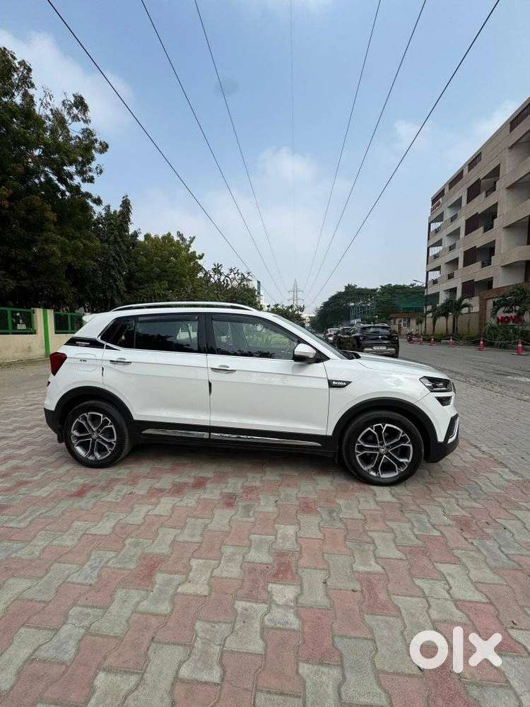 Skoda Kushaq Anniversary Edition 1.0l Tsi At, 2022, Petrol