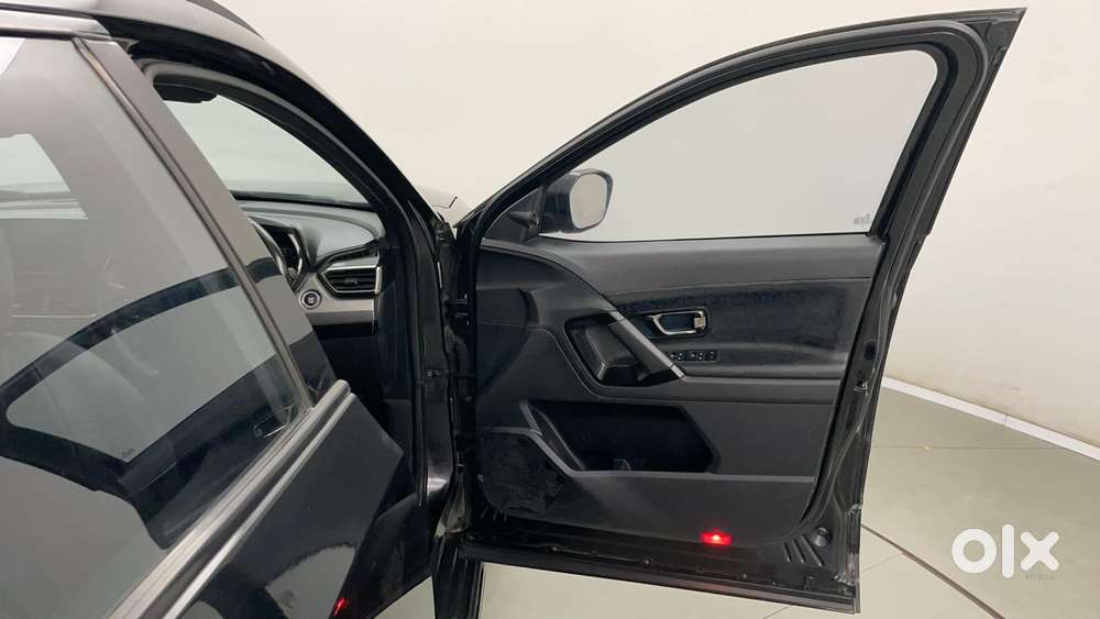 Tata Safari 2.0 Xza Plus 6 S Dark Edition, 2022, Diesel