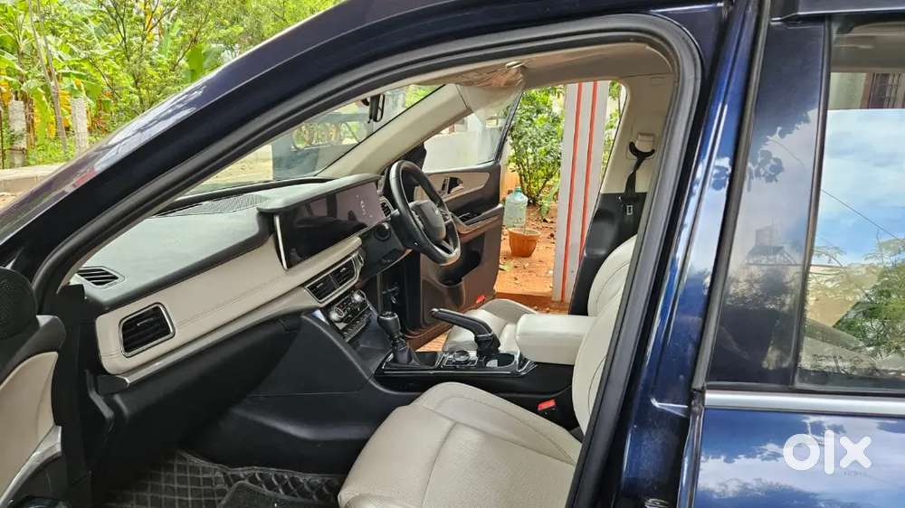 Mahindra Xuv700 2021 Petrol 86000 Km Driven