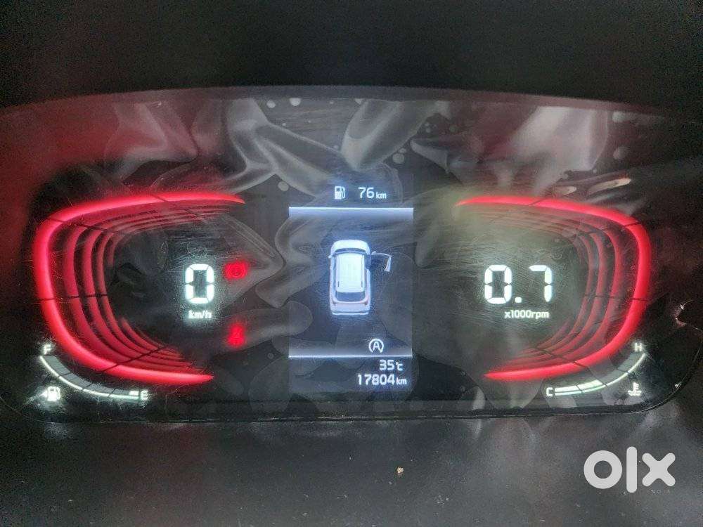 Kia Carens 1.5 Premium 7 Str, 2023, Petrol