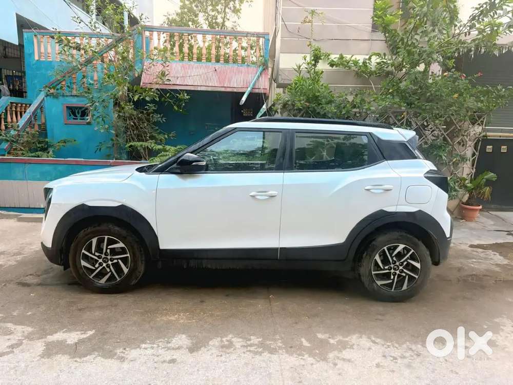 Mahindra Xuv 3xo 2025 Petrol 20003 Km Driven